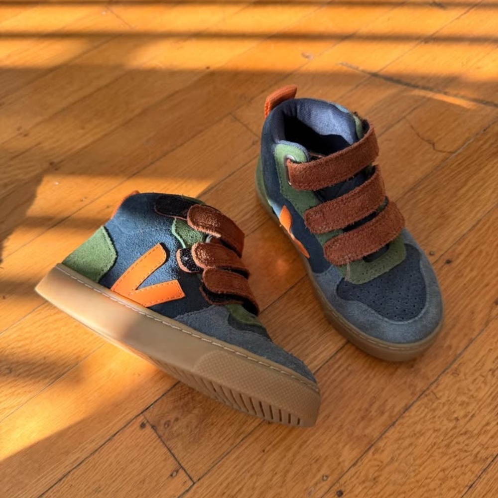Veja sneakers boys US 9.5